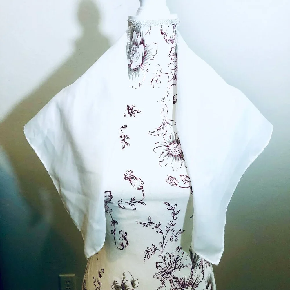 🩷 Hand-Painted Vintage-Inspired Floral Scarf 🩷